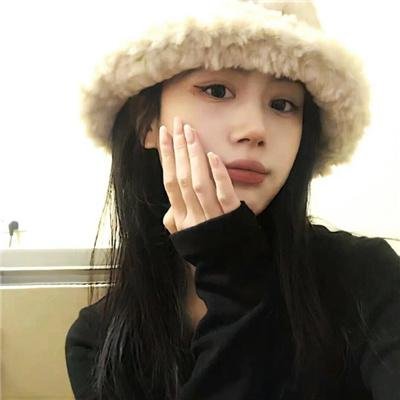 葛洛莉亚·贝尔